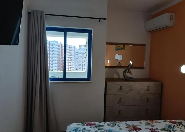 Da Balcony By Homing Apartment